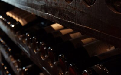 Au-delà des crises, le vin est le premier actif d’investissement des « super riches » (+16 % en 2020)